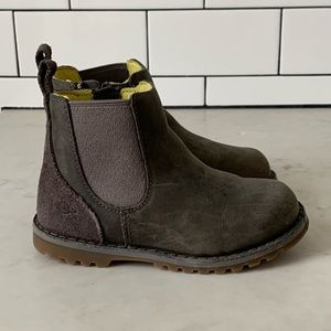 ugg callum chelsea boots size 5